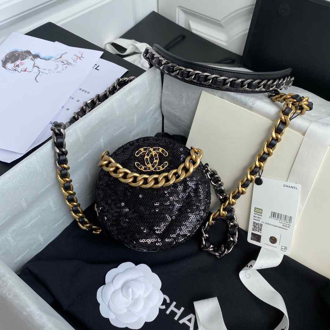 CHANEL HANDBAG