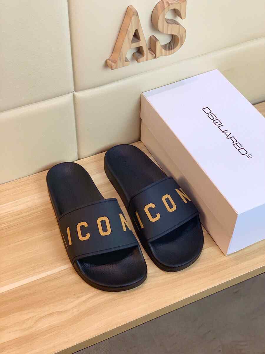 BRAND SLIPPERS