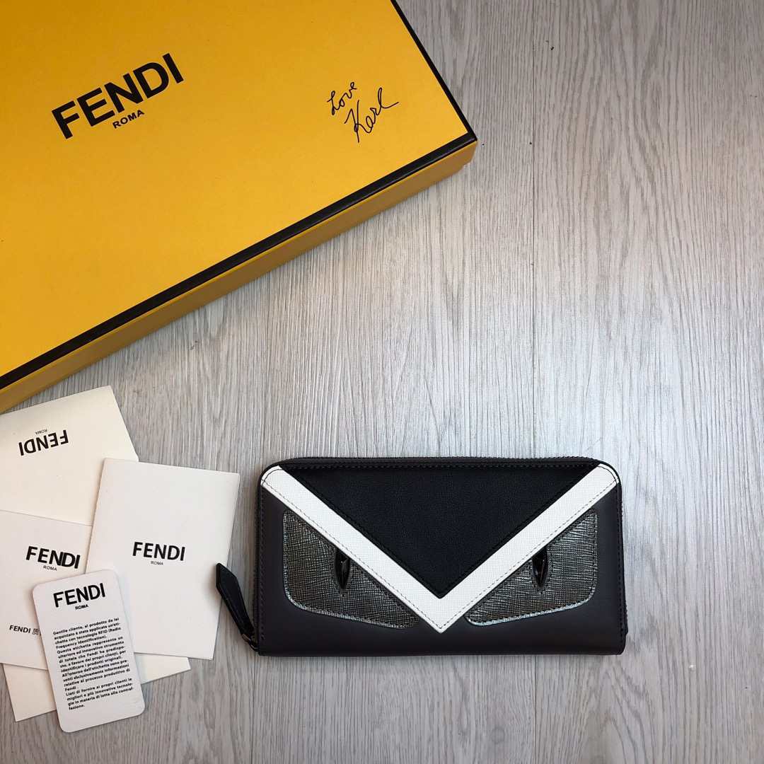 FENDI WALLET