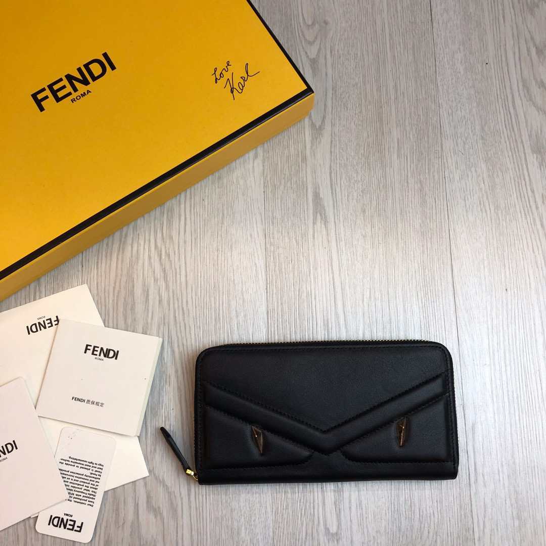 FENDI WALLET