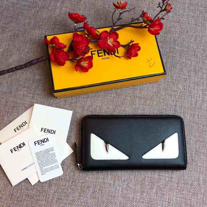 FENDI WALLET