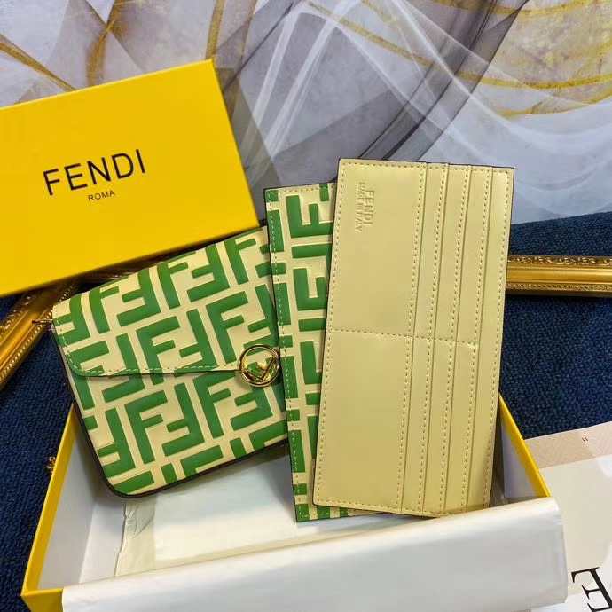 FENDI WALLET