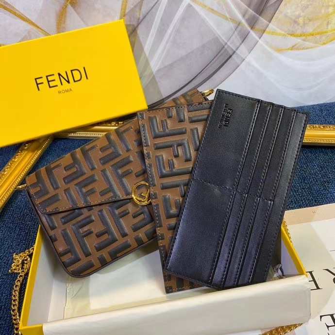 FENDI WALLET