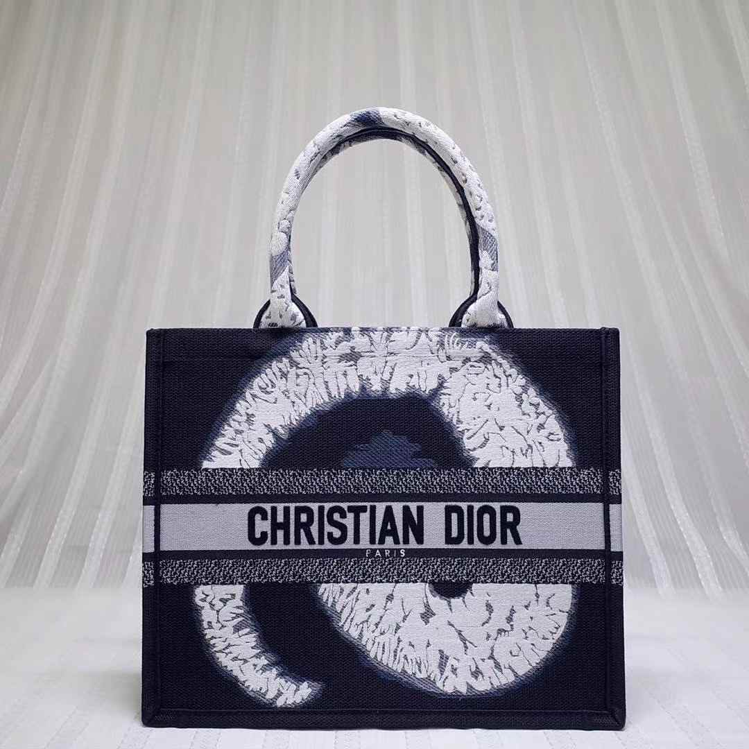 DIOR BOOK TOTE SMALL 36.5x28CM, BIG 41.5x32x5CM