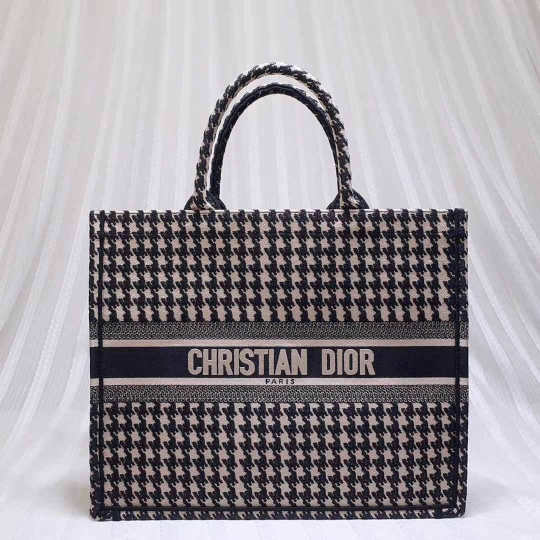 DIOR BOOK TOTE SMALL 36.5x28CM, BIG 41.5x32x5CM