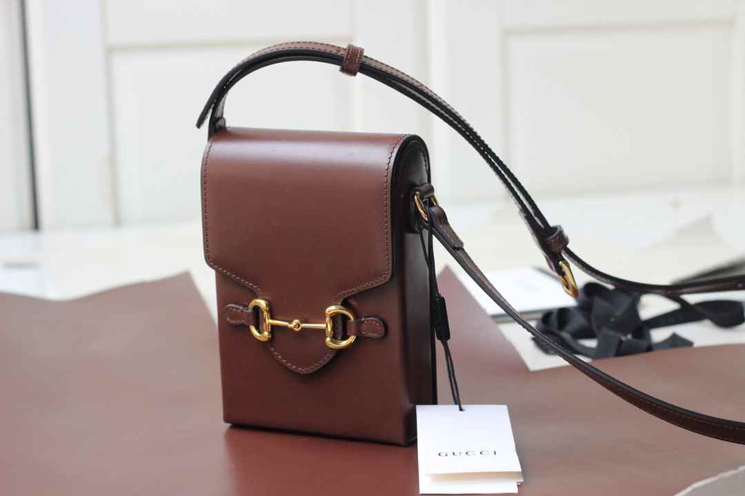 GUCCI NEW PHONE BAG 625615 W11.5xH17xD4cm WHITE BLACK BROWN