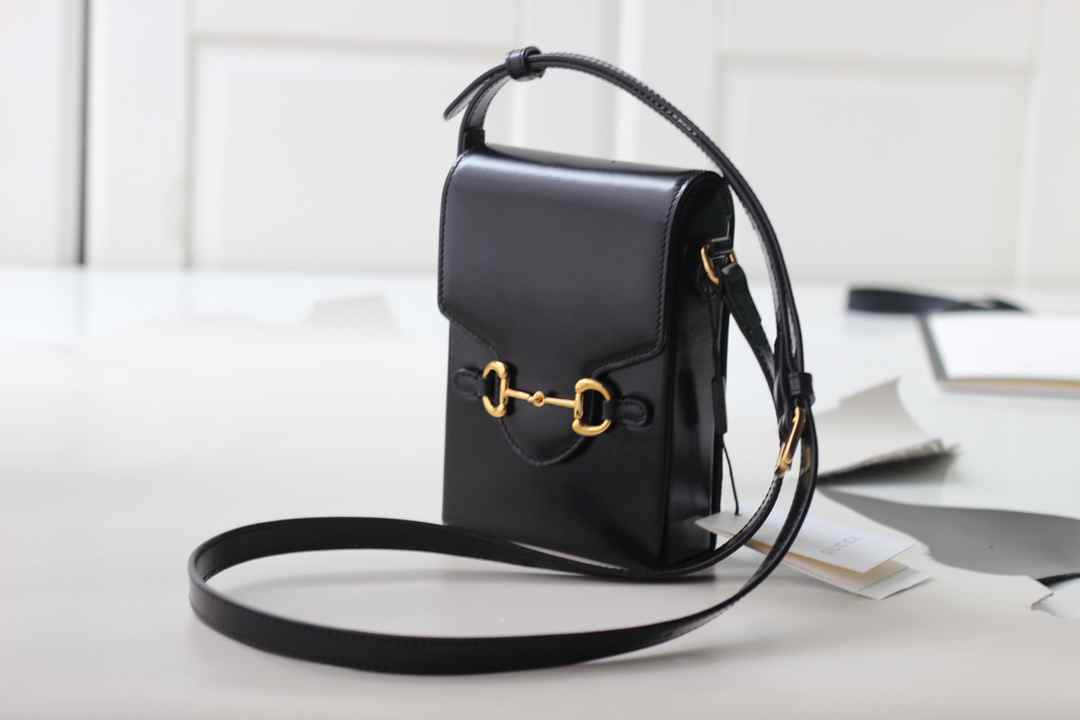 GUCCI NEW PHONE BAG 625615 W11.5xH17xD4cm WHITE BLACK BROWN