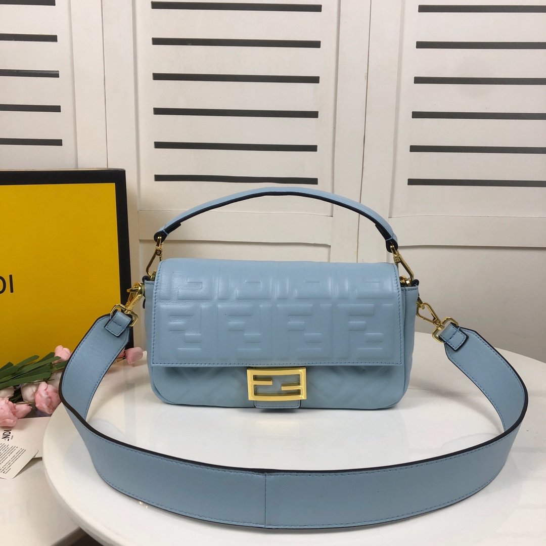 FENDI WOMENS HANDBAG BAGUETTE F0191 SIZE: 26x5x15cm