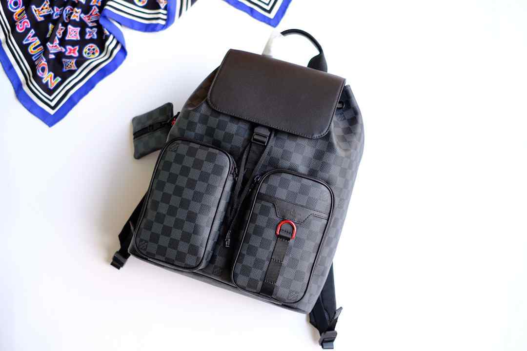 L\/ BACKPACK N40279  33x40x16cm 