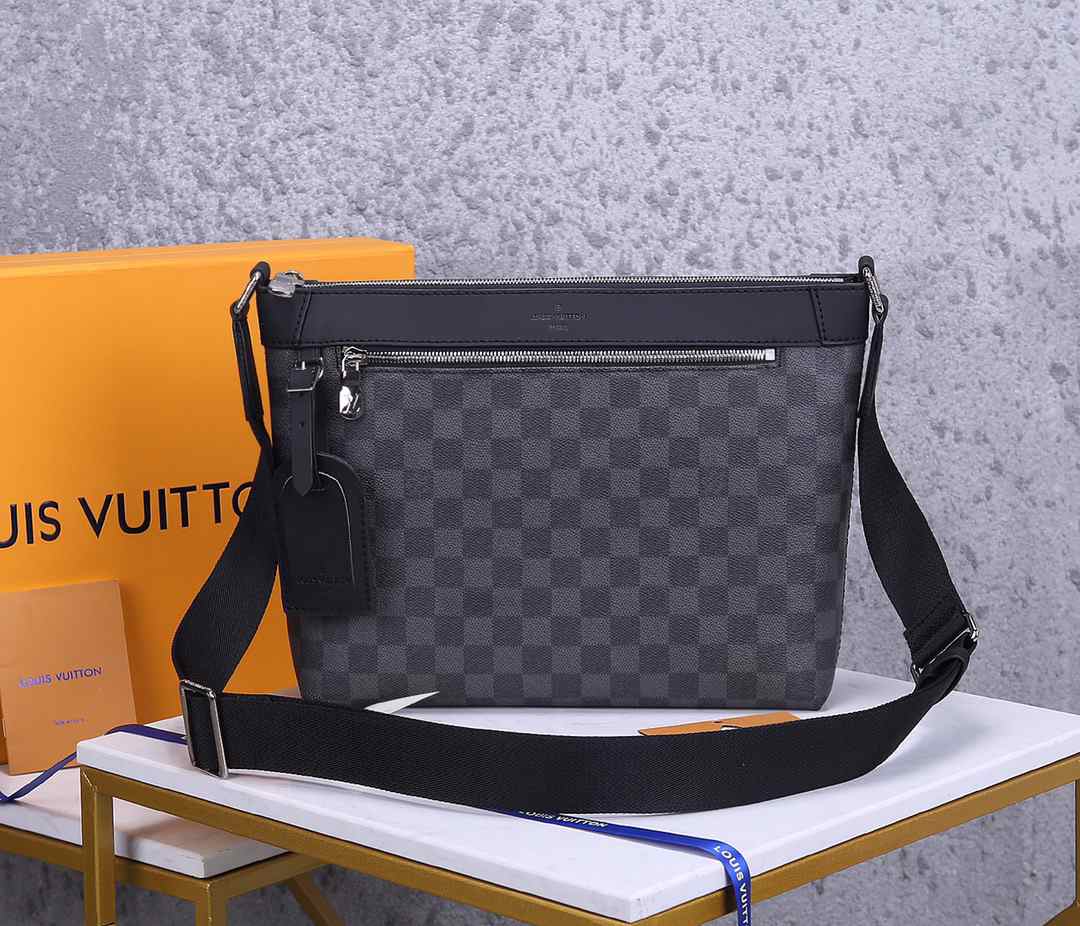 LV MENS BAG  N40003 34*8*26cm 