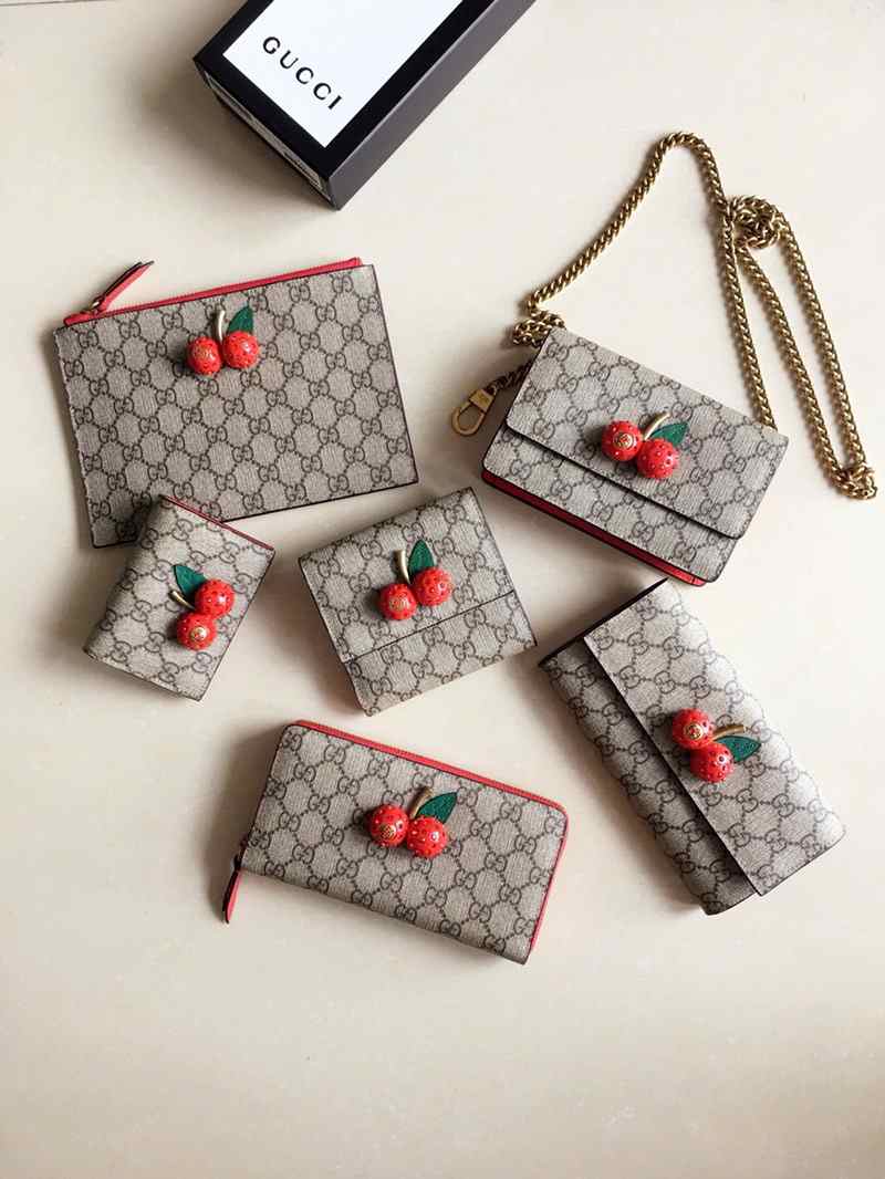 GUCCI WALLETS