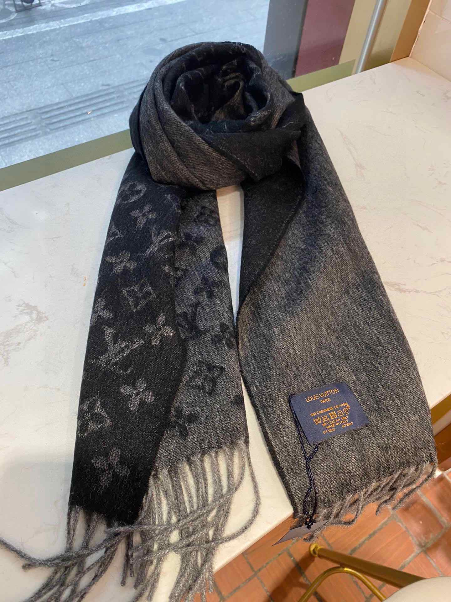 MENS SCARF