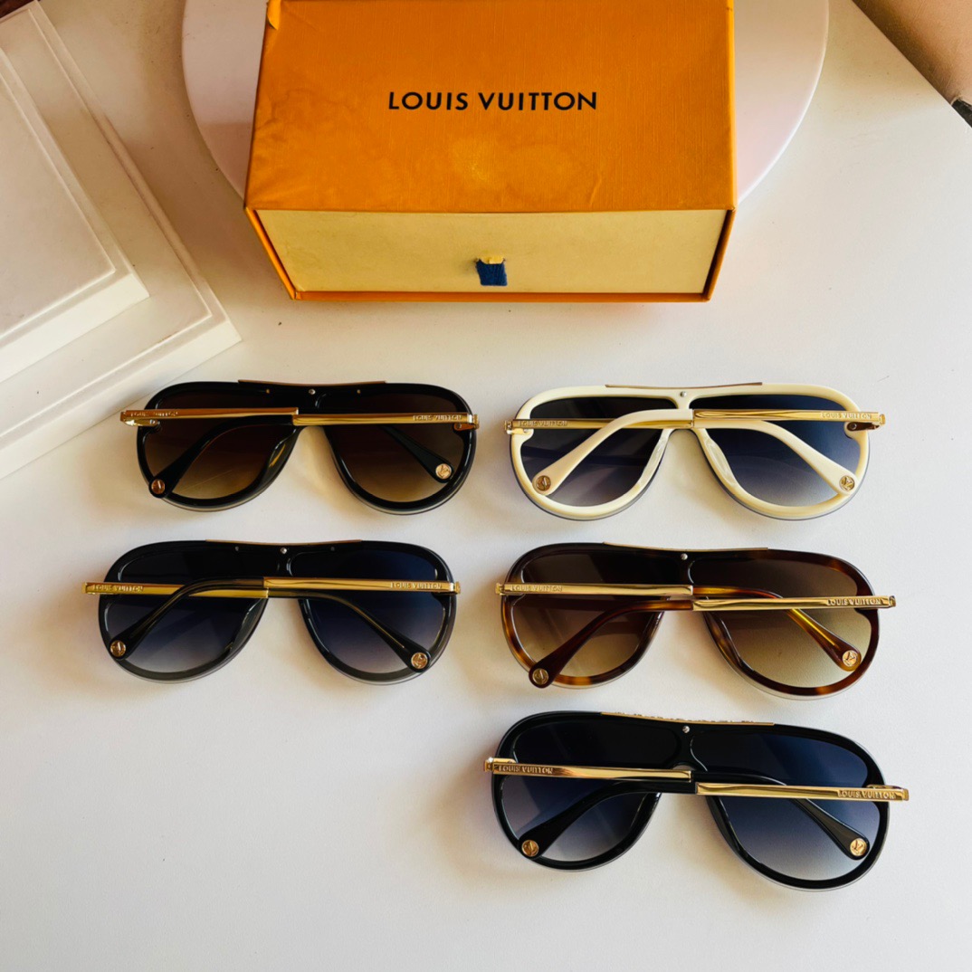 SUNGLASSES 210806