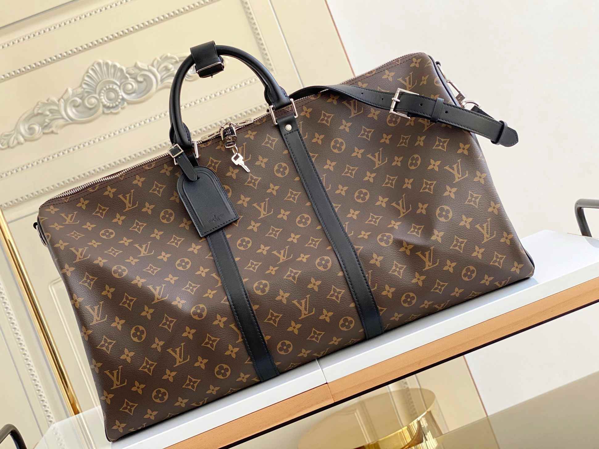 L\V KEEPALL BAG