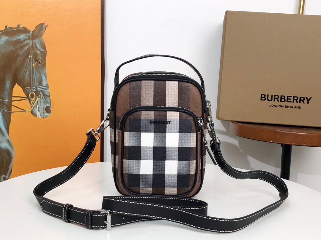 B\URBER\RY NEW BAGS