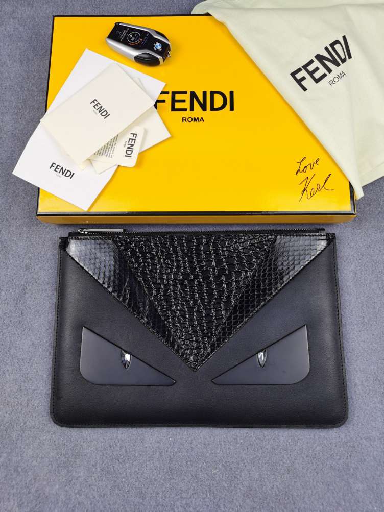 FENDl CLUTCH