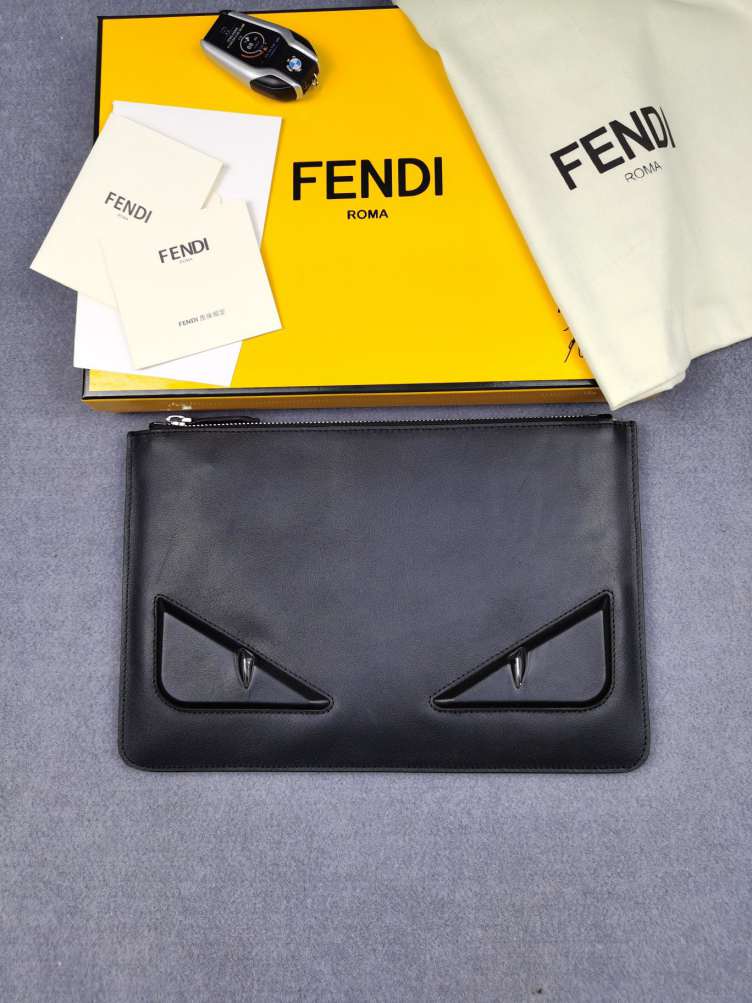 FENDl CLUTCH