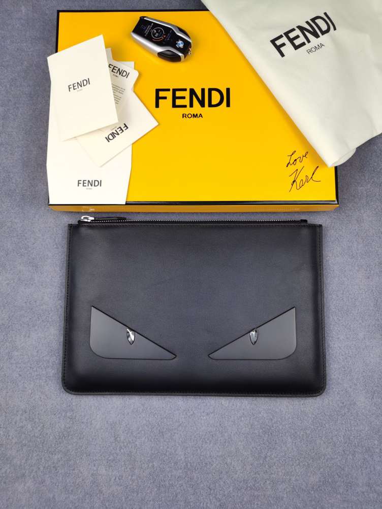 FENDl CLUTCH