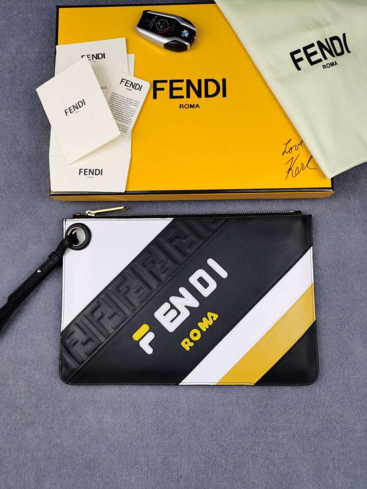 FENDl CLUTCH