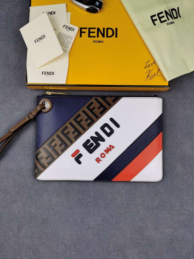 FENDl CLUTCH