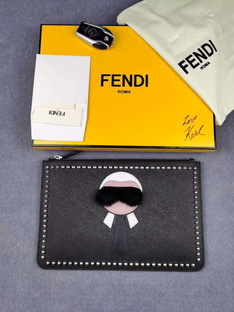 FENDl CLUTCH