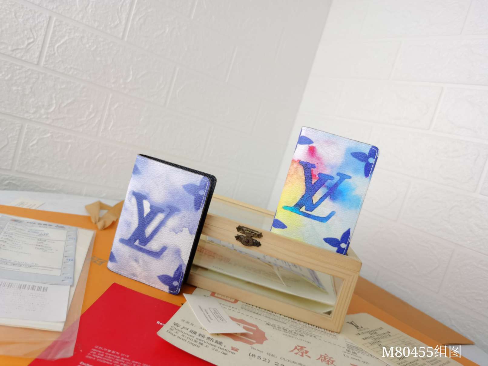 L\V POCKET ORGANIZER