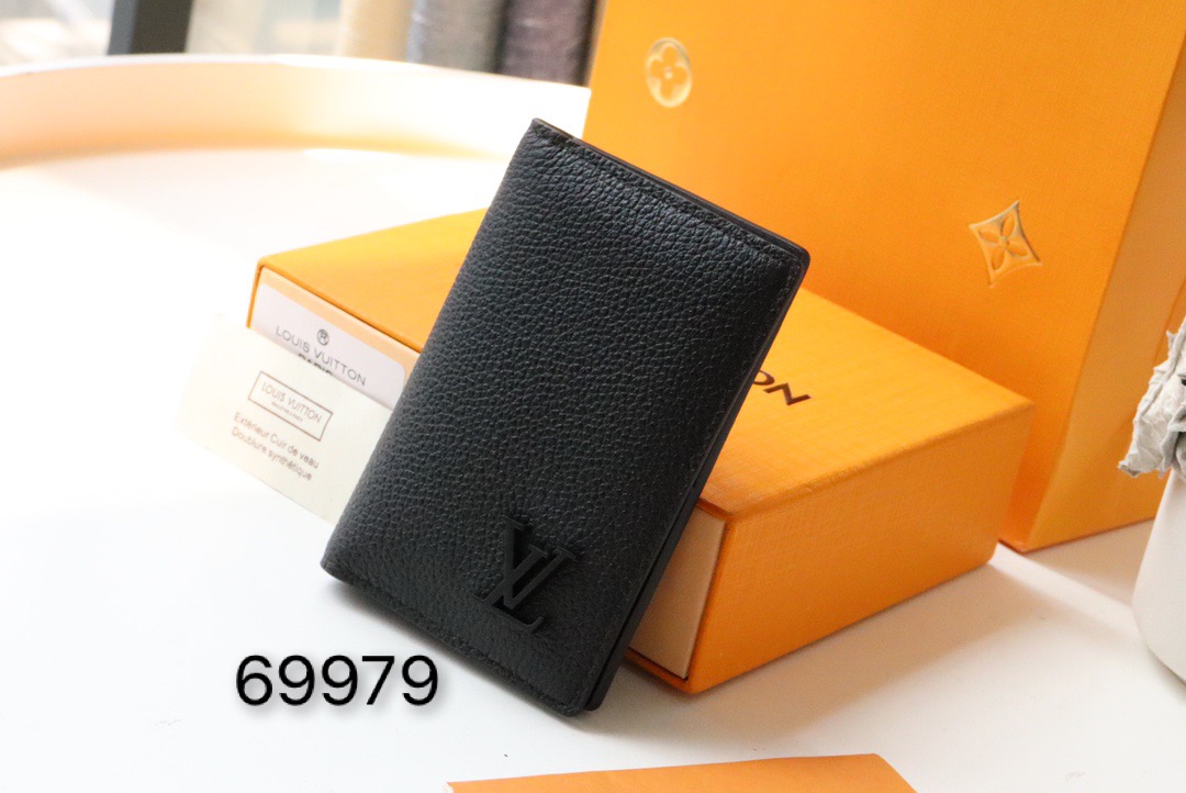 L\V POCKET ORGANIZER