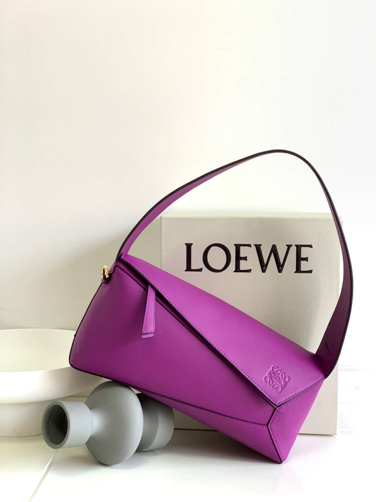 L0EWE HANDBAG