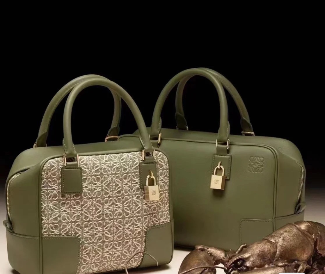 L0EWE HANDBAG