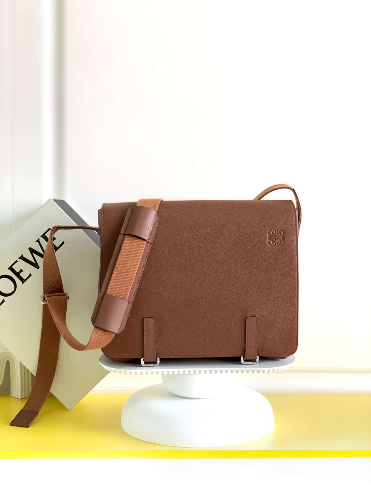 L0EWE BAG