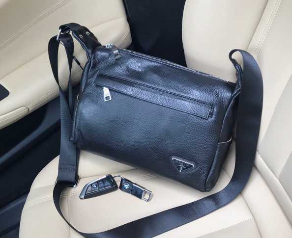 pr@d@ mens bag