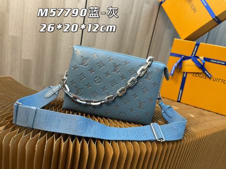 L\V Coussin HANDBAG