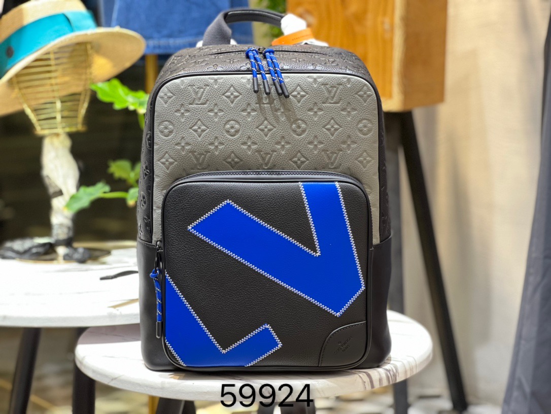 L\V MENS BAG