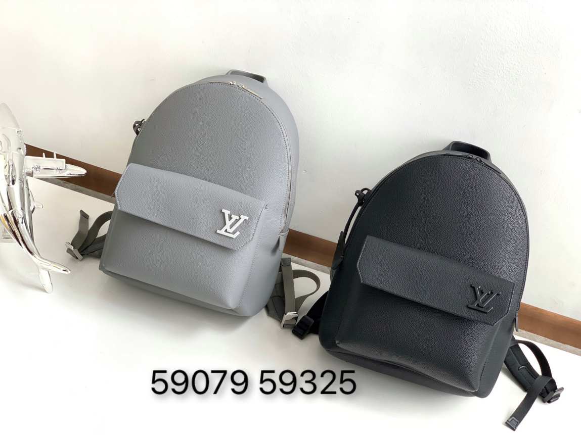 L\V MENS BAG