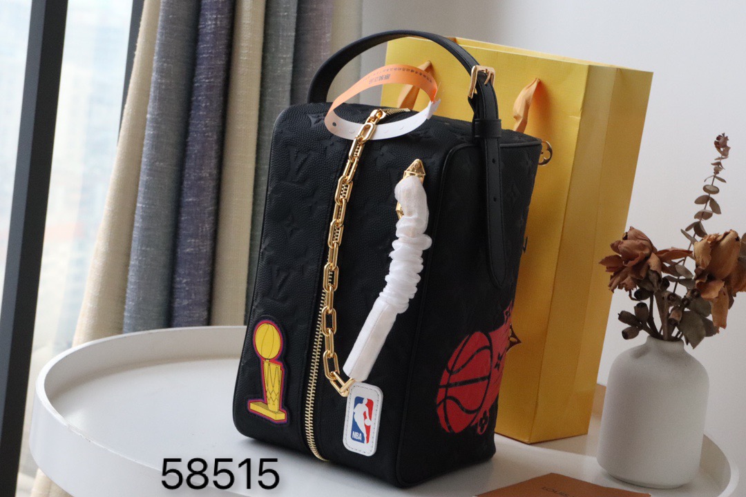 220706 new MENS BAG L\V