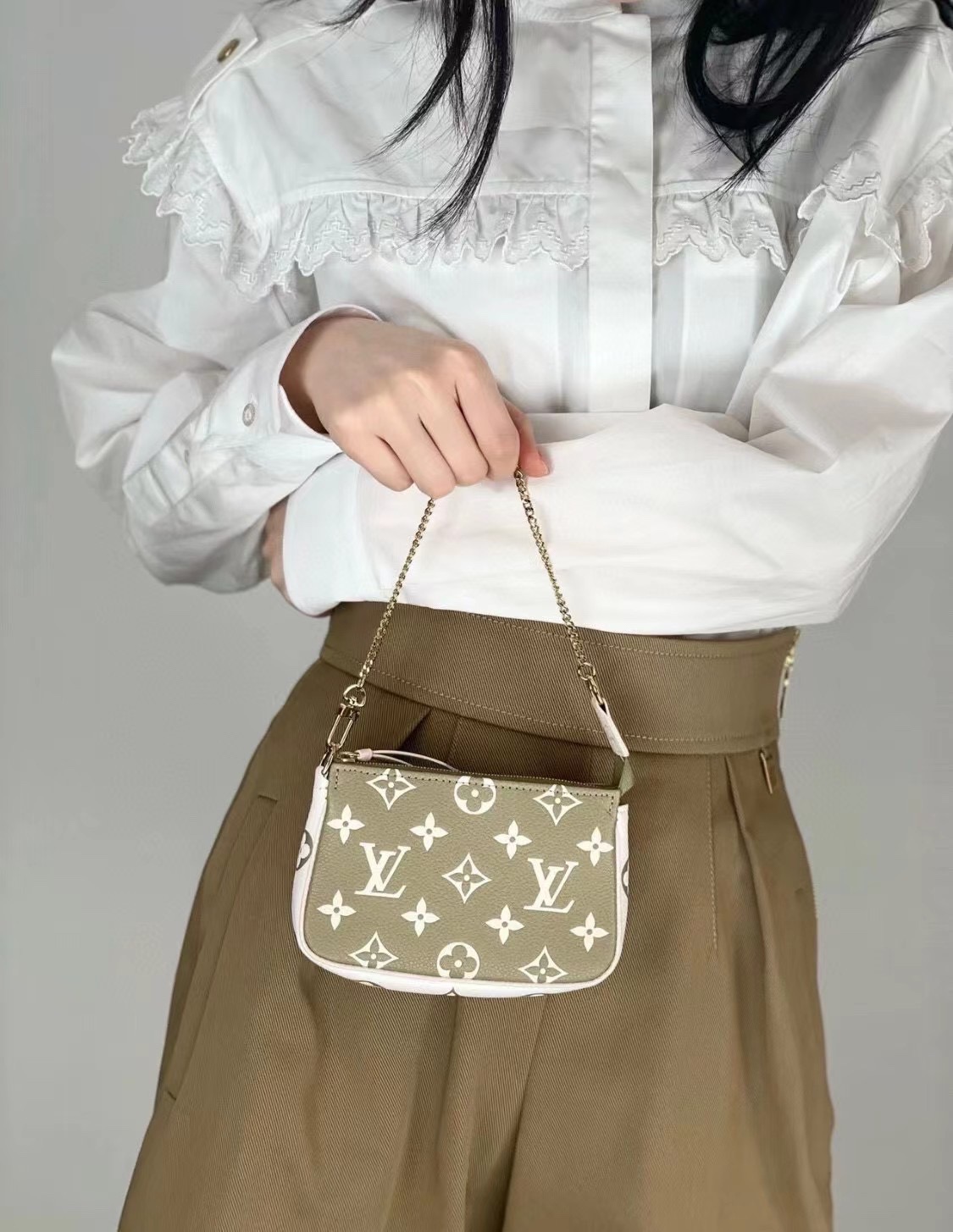 220706 NEW WALLET L\V