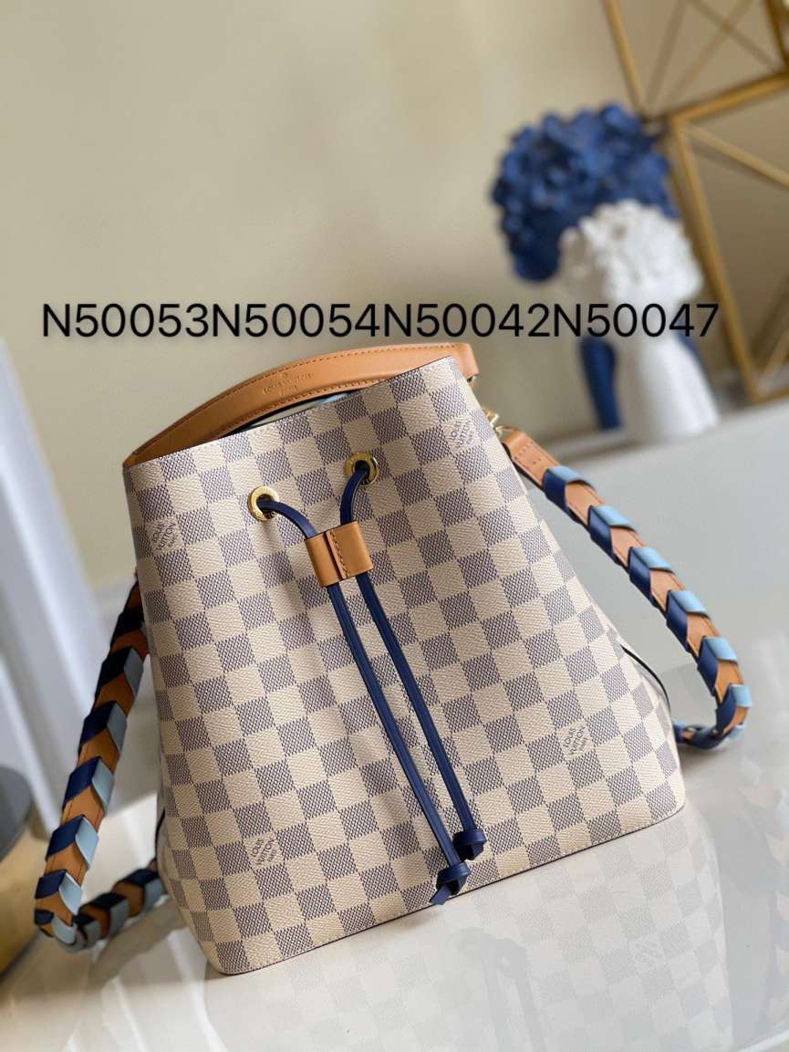 L\V WOMENS NEW BAG 220717