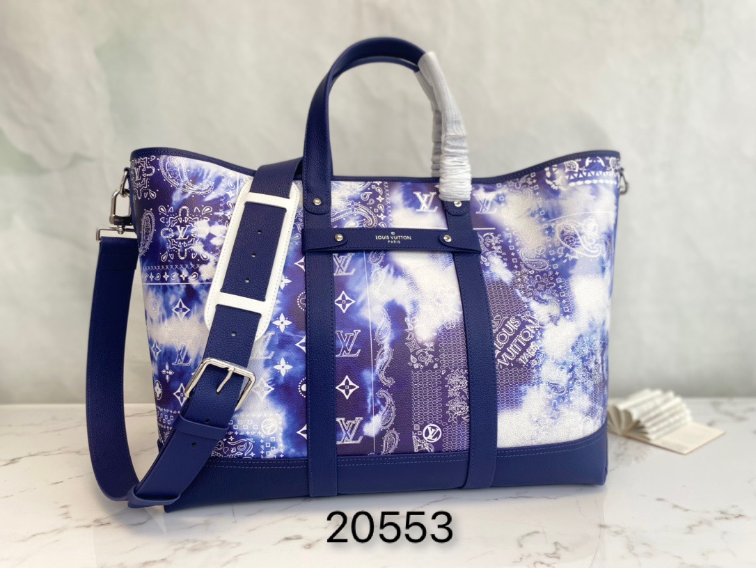 L\V  NEW BAG 220717