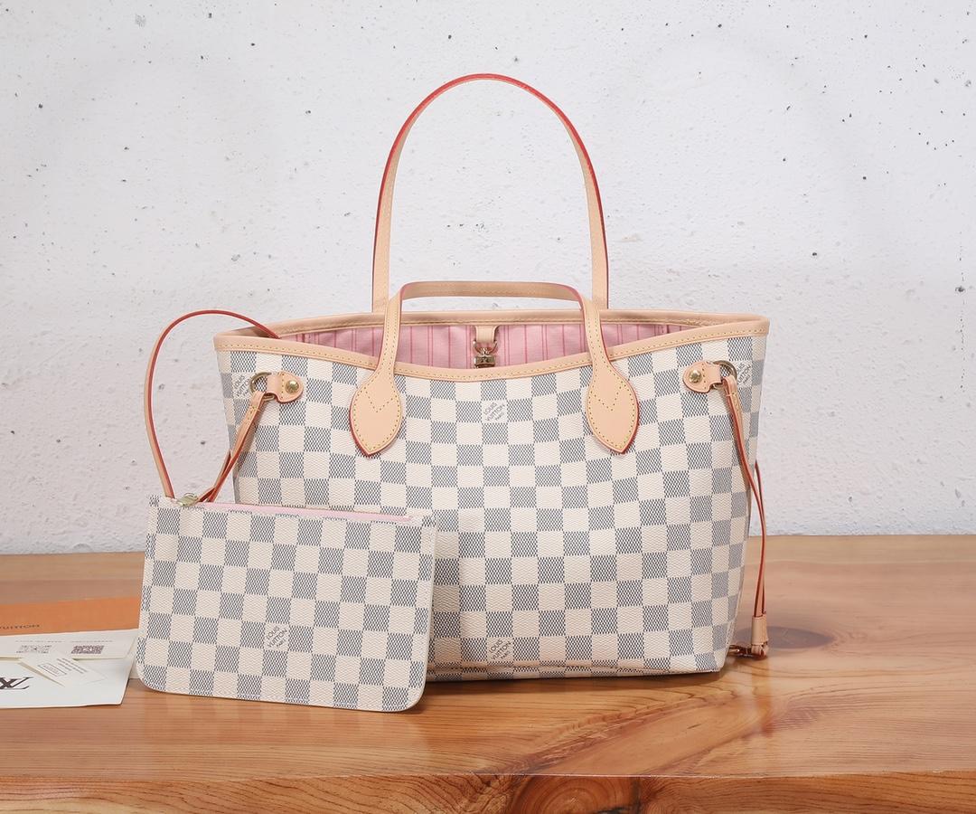 L\V  NEW BAG 220717
