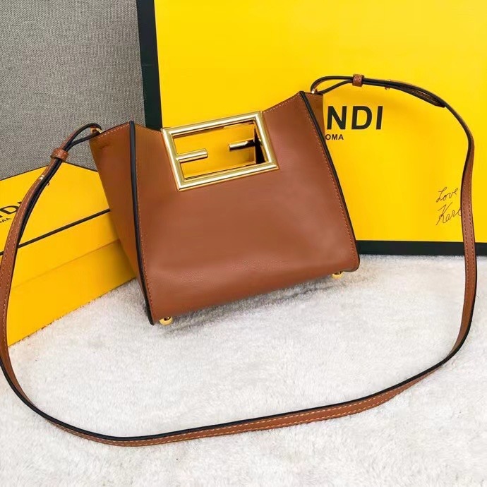 FEND1 NEW BAG 220731