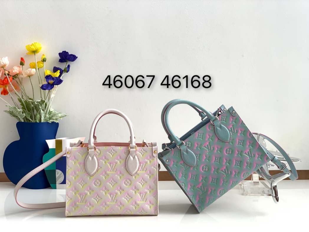 L\V WOMENS NEW BAG 220731