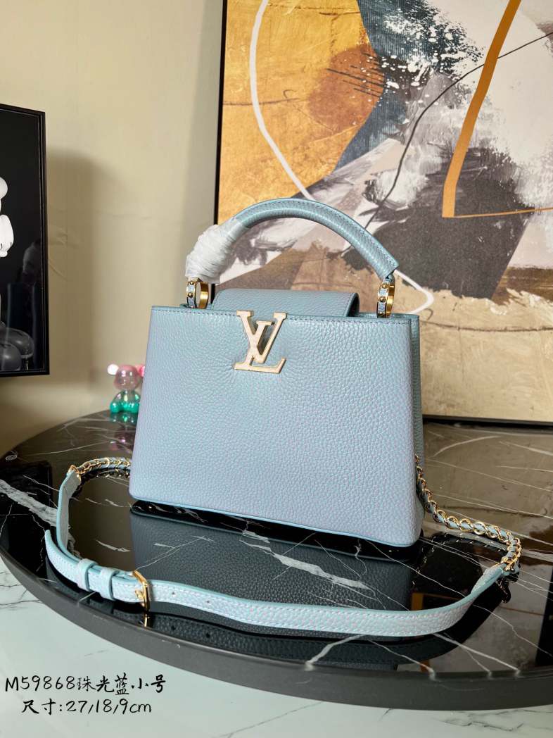 L\V WOMENS BAG