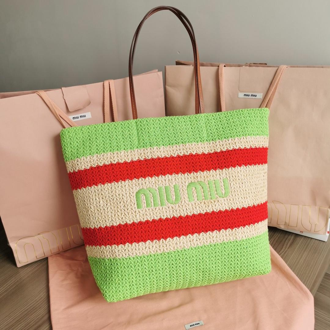 M1UM1U HANDBAG