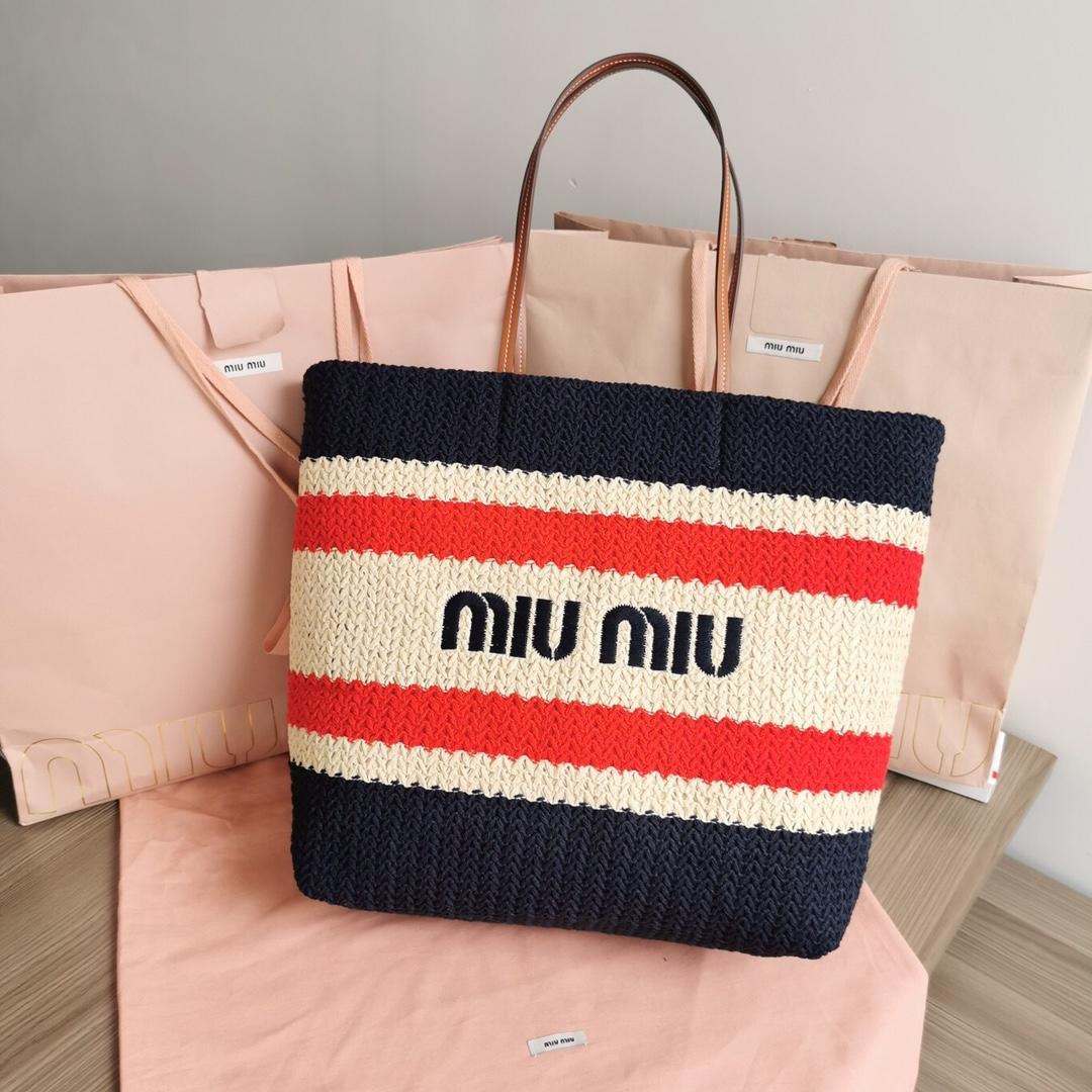 M1UM1U HANDBAG