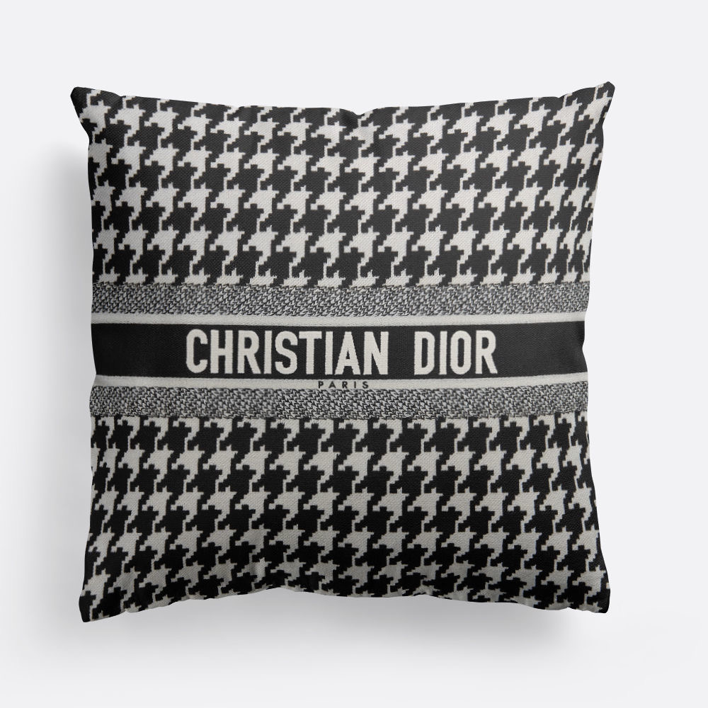 D10R PILLOW