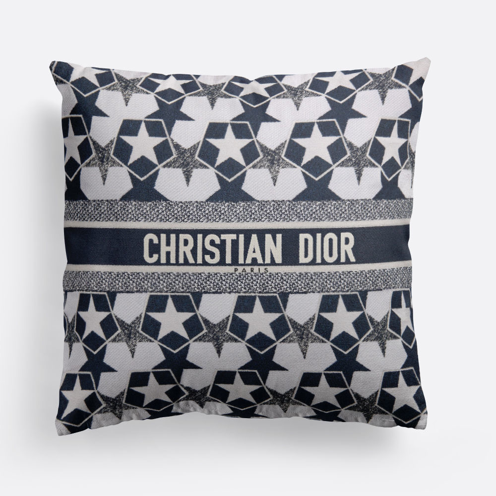 D10R PILLOW