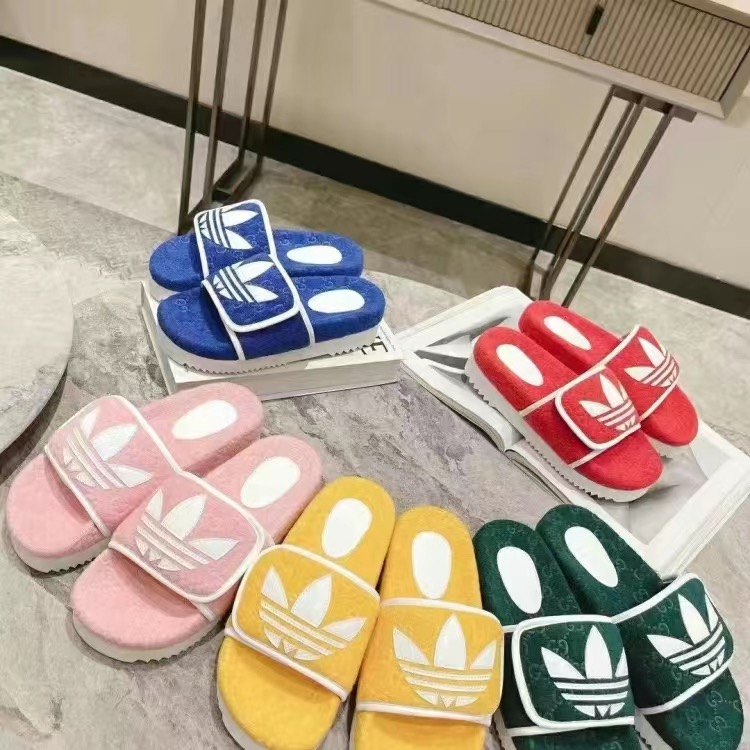 ADIxGUCCl SLIPPERS