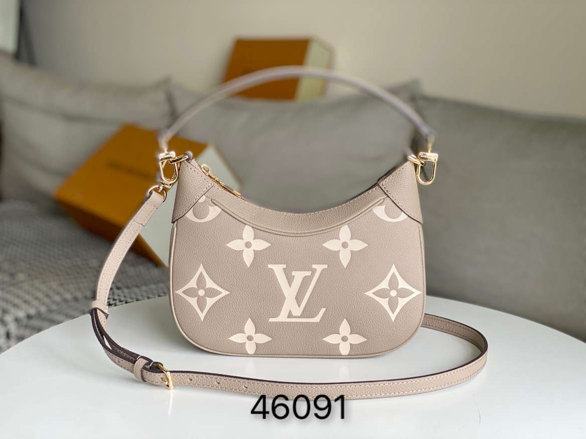 L\V NEW WOMENS BAG 221127