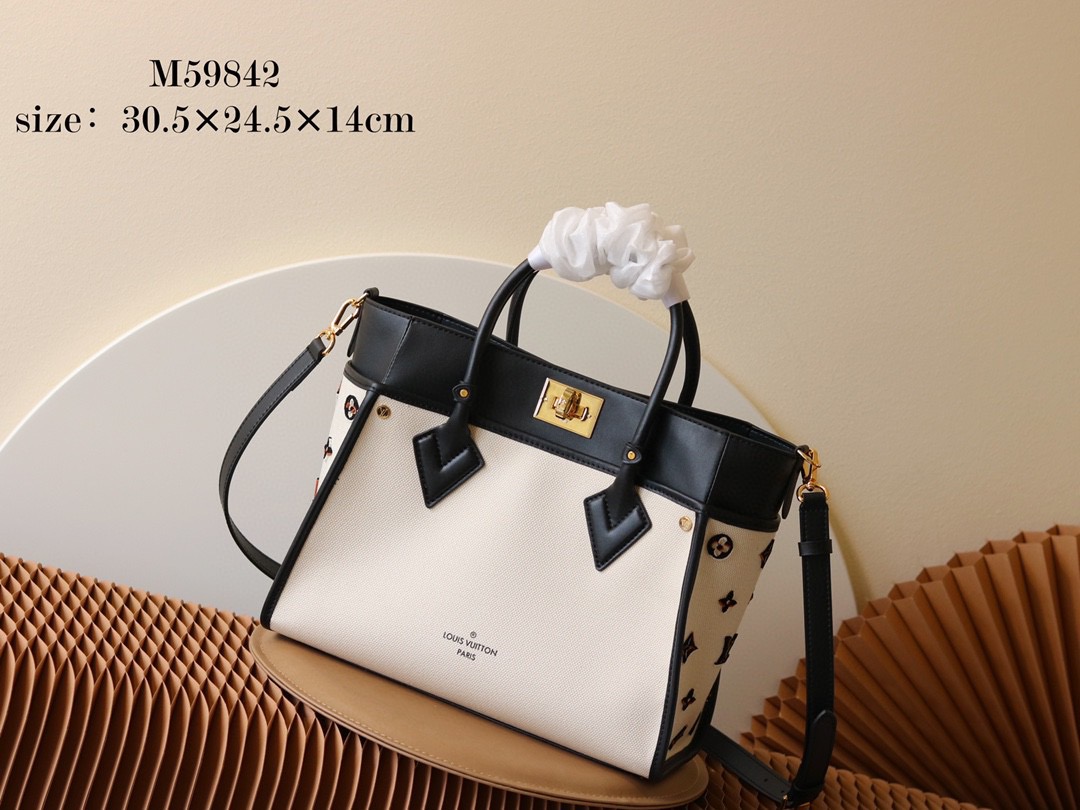 L\V WOMENS NEW BAG 230123