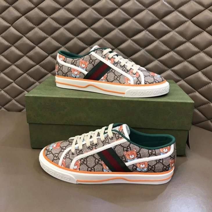 GUCCl SHOES 230219